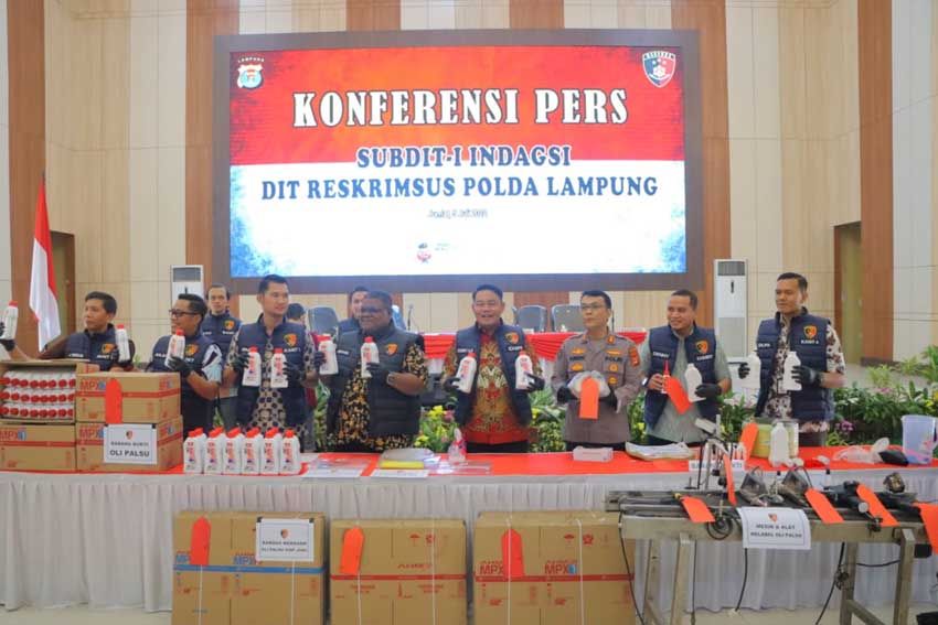 Produksi dan Jual Oli Palsu, Pria Asal Tangerang Diringkus Polda Lampung