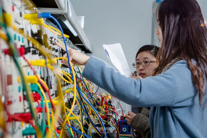 10 Prodi Teknik Elektro Terbaik Versi Asia University Rankings 2024, Gaji Lulusannya Sentuh 2 Digit?