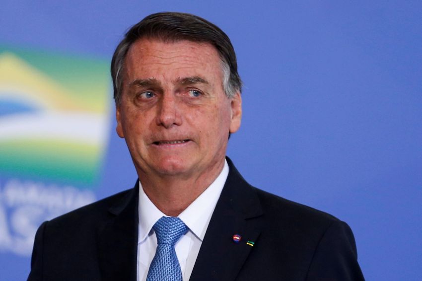 Mantan Presiden Brasil Bolsonaro Dituduh Gelapkan Hadiah Perhiasan dari Arab Saudi