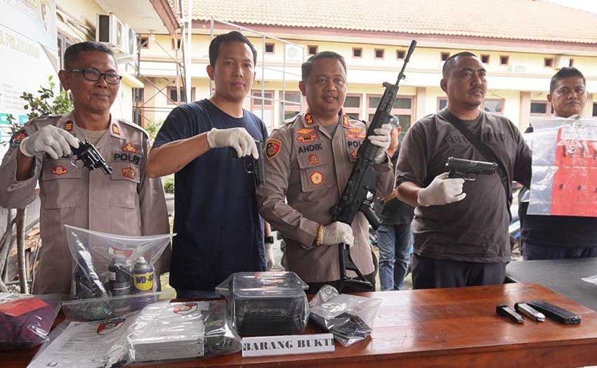 4 Puncuk Senjata Api Ilegal Anggota DPRD Lampung Tengah, Ada Senapan Serbu Otomatis