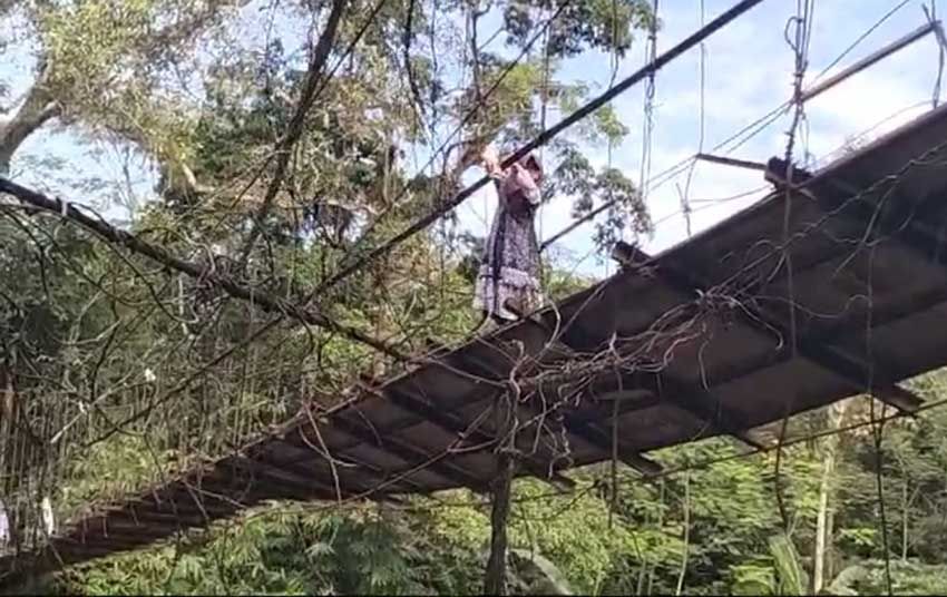 Tali Sling Jembatan Gantung di Lebak Putus, Warga Bertaruh Nyawa saat Melintas