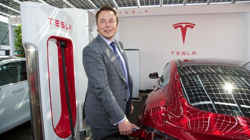 Survei Sebut Pandangan Politik Elon Musk Mempengaruhi Penjualan Tesla