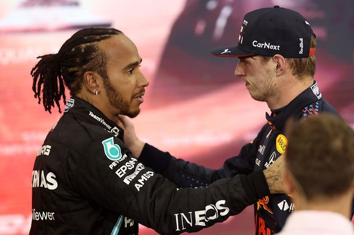 Lewis Hamilton Masih Terluka Dikalahkan Max Verstappen di Formula 1 2021