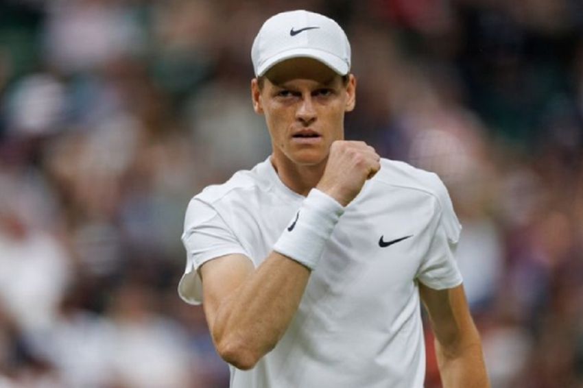 Jannik Sinner Berkelit usai Dikalahkan Daniil Medvedev di Perempat Final Wimbledon 2024