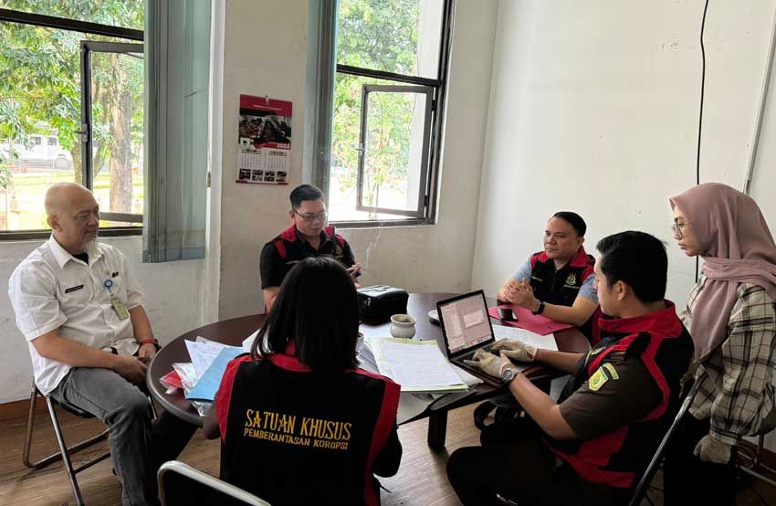 Diduga Ada Pengaturan Proyek Lelang Pekerjaan, Kejari Geledah Kantor ULP Kota Bandung