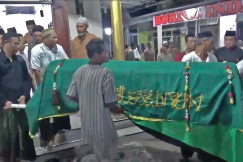 Jemaah Haji Jombang Meninggal Dunia di Pesawat, 1 Tertinggal di Madinah