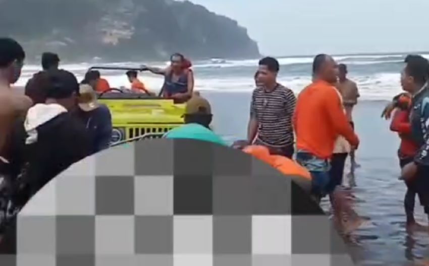 5 Wisatawan Terseret Ombak di Pantai Parangtritis, 2 Meninggal