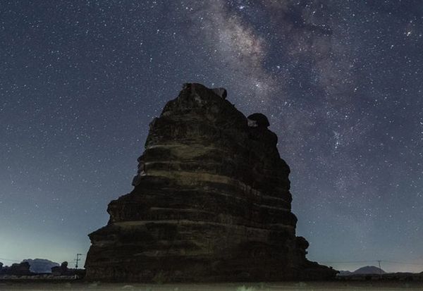 Gurun Hisma di Arab Saudi Mengundang Peminat Astro-Wisata