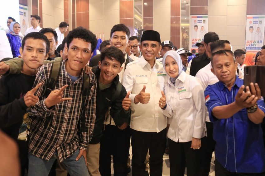 Kerja Nyata Pro Rakyat, Anwar Hafid Digandrungi Generasi Muda Sulteng
