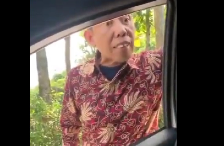 Ngaku Ketua Ormas di Semarang, Pria Ini Tendang Mobil dan Marah-marah: Aku Sek Duwe Wilayah!