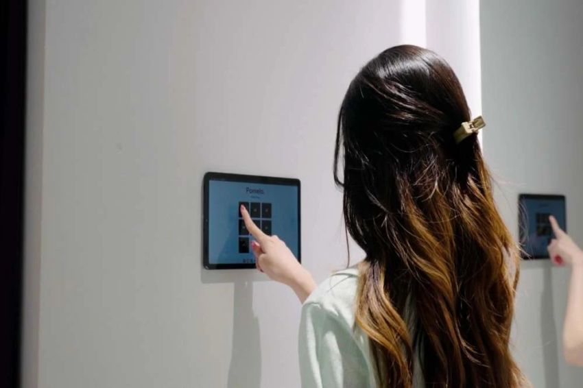 Smart Fitting Room: Revolusi Belanja Fashion yang Bikin Pengunjung Bilang