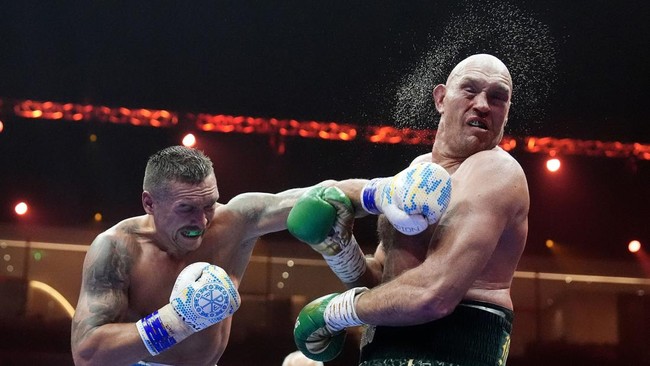 Pelatih Sebut Pukulan Oleksandr Usyk Bisa Bikin Tyson Fury Pensiun