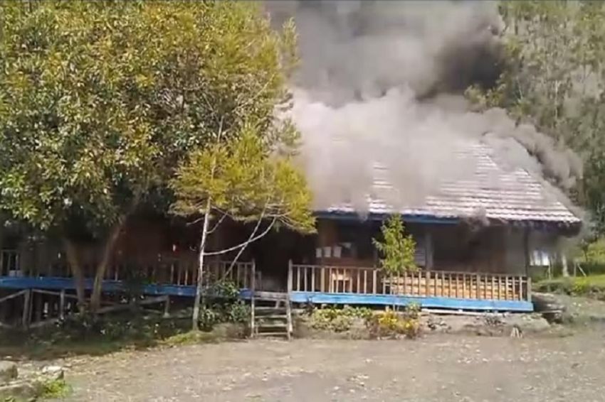 TNI Buru OPM Pelaku Pembakaran Sekolah di Pegunungan Bintang