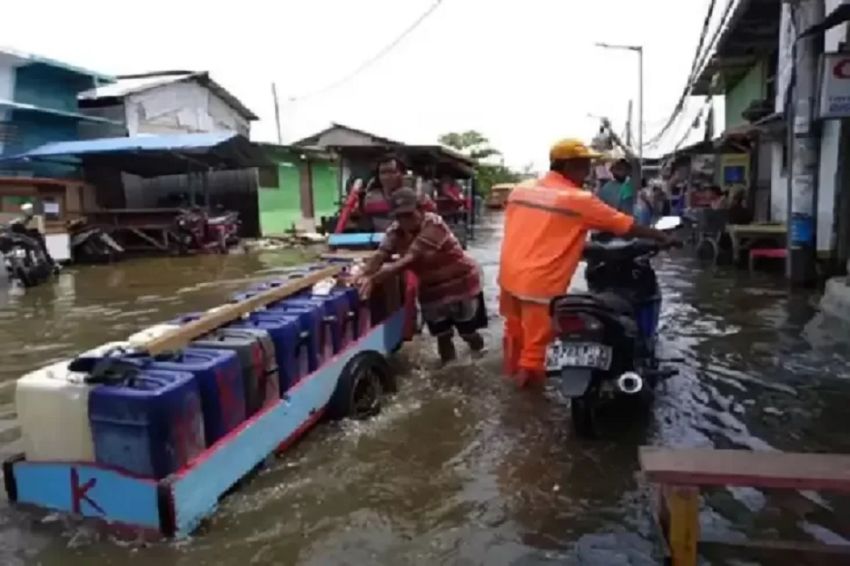 Banjir Rob Akibat Fase Bulan Purnama hingga 31 Juli, Ini Wilayah Pesisir yang Wajib Waspada