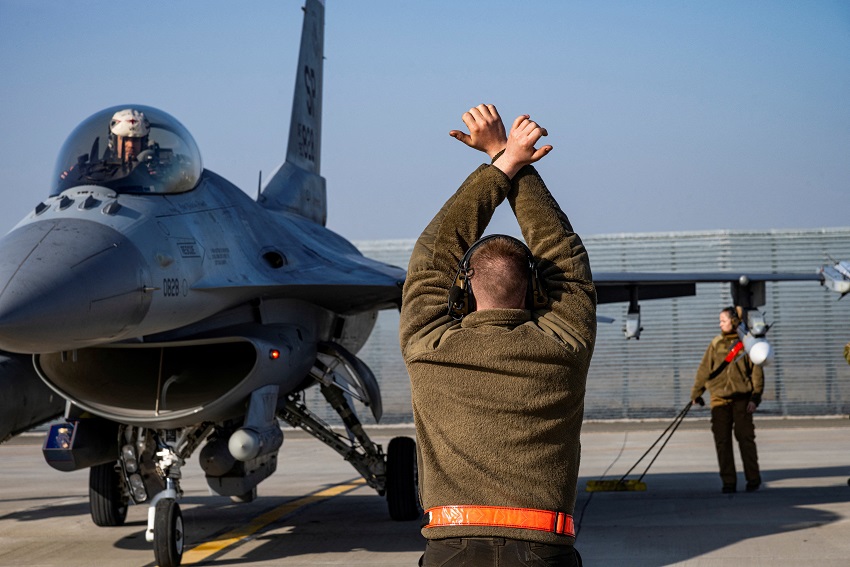 Zelensky: Pasokan Jet Tempur F-16 dari Sekutu NATO Tak Cukup untuk Melawan Rusia