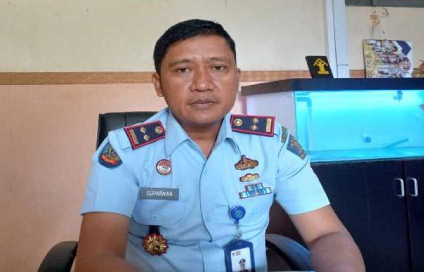 Petugas Rutan Kebonwaru Bandung Temukan Pistol dan HP di Koper Arsan Latif