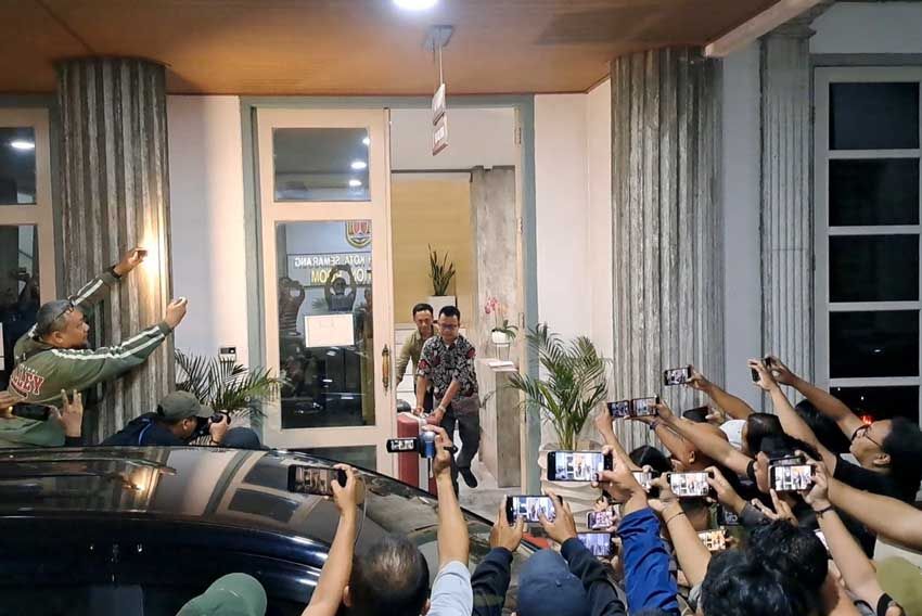Geledah Ruang Kerja Wali Kota Semarang, KPK Bawa 2 Koper Besar