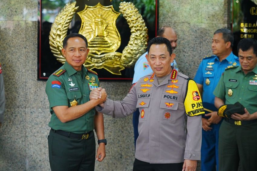 Sinyal Prabowo Pertahankan Jenderal Sigit dan Agus Subiyanto