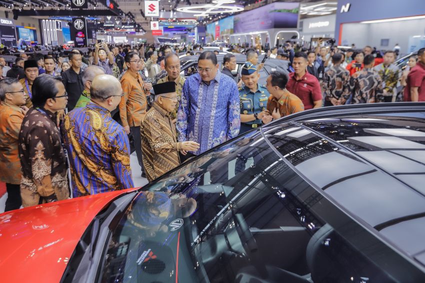 Penjualan Mobil Anjlok, Wapres Ma'ruf Amin Malah Singgung TKDN Bukan Insentif