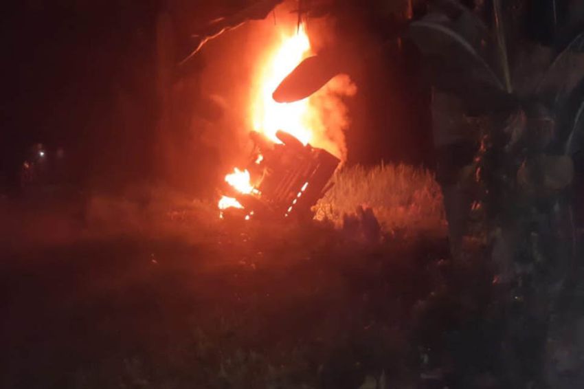 Mobil Pikap Maling Kerbau di Pandeglang Dibakar Massa, Pelaku Kabur