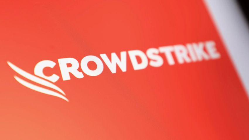 Krisis CrowdStrike: Pelajaran Penting tentang Keamanan Siber dan Manajemen Pembaruan