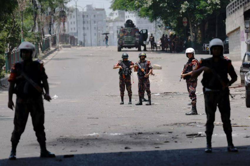 Tentara Bangladesh Turun ke Jalanan Atasi Kerusuhan yang Tewaskan 110 Orang