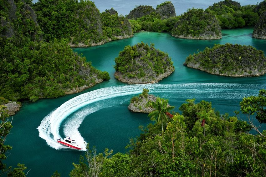 10 Pantai Terindah di Indonesia, Tak Kalah Cantik dari Maldives