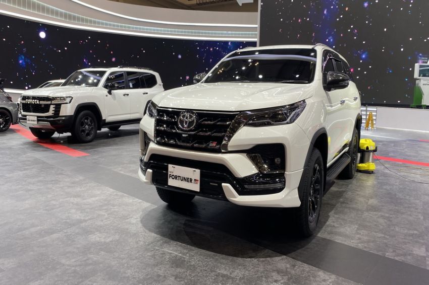 Pilih Toyota Fortuner atau Isuzu MU-X, Duo Favorit SUV di Indonesia