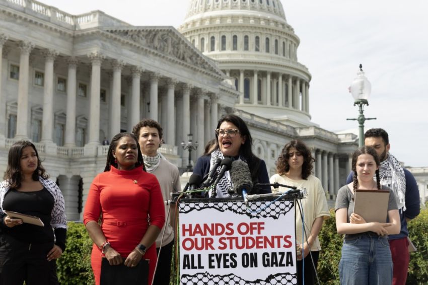 Anggota Kongres AS: Netanyahu Harus Ditangkap dan Dikirim ke ICC