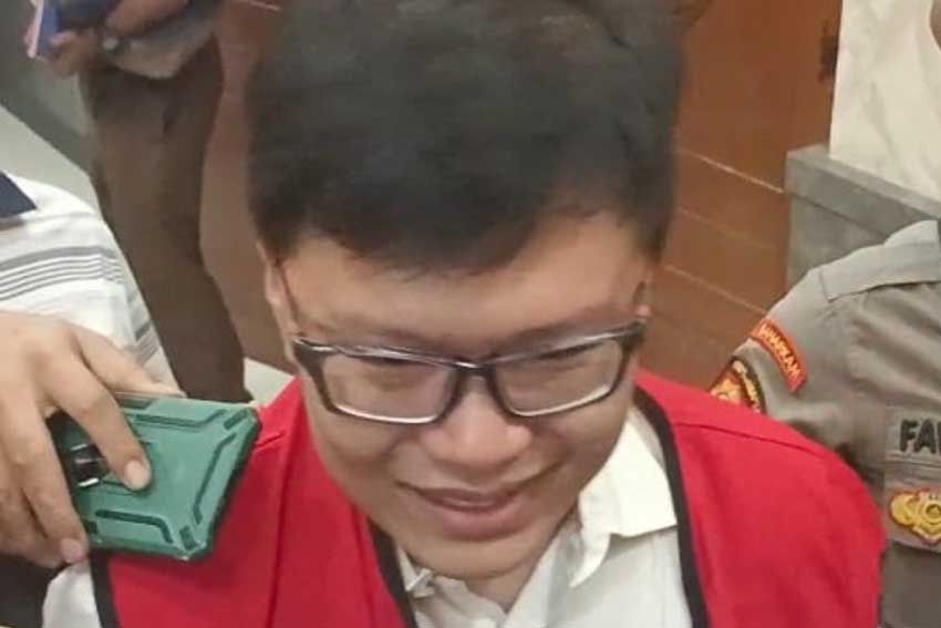 Hakim PN Surabaya Bebaskan Ronald Tannur dari Dakwaan Pembunuhan Dini Sera Afriyanti