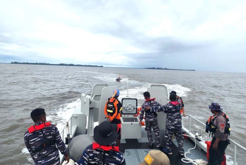 TNI AL dan SAR Gabungan Masih Cari Kapal LCT Cita XX yang Hilang Kontak di Papua