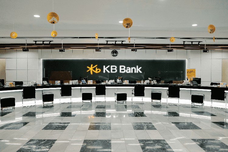 Capai Ekonomi Berkelanjutan, Wadirut KB Bank: Green Loan Punya Potensi Besar