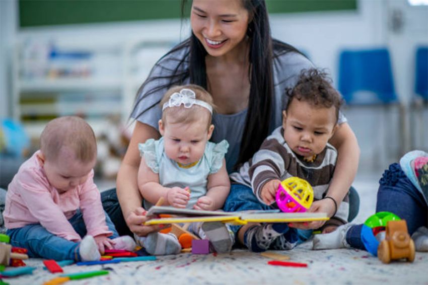 5 Hal yang Perlu Diperhatikan Orang Tua sebelum Titipkan Anak ke Daycare