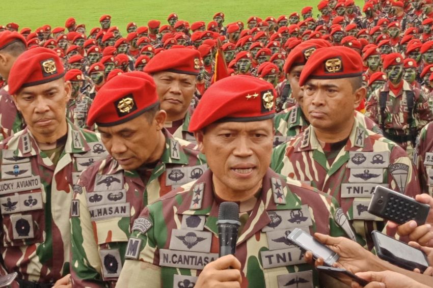 Kegarangan Mantan Danjen Kopassus Mayjen TNI I Nyoman Cantiasa Lawan Perusuh Bersenjata saat Tenangkan Ambon