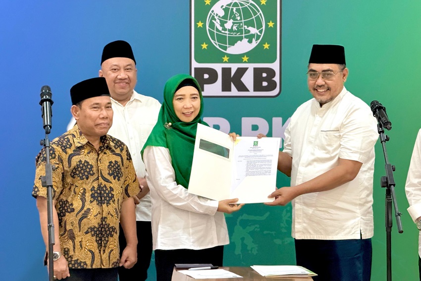 Rohmi-Firin Resmi Didukung PKB