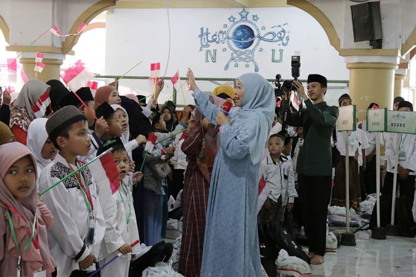 Ribuan Anak Yatim Aminkan Doa Khofifah-Emil Pimpin Jatim Lagi