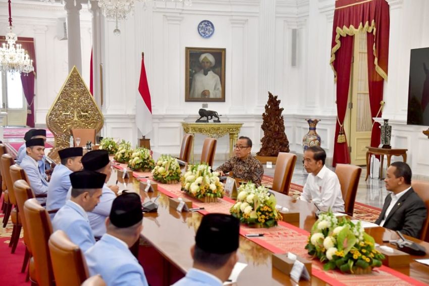 BKPRMI Anugerahkan Presiden Jokowi Bapak Peduli Guru Mengaji