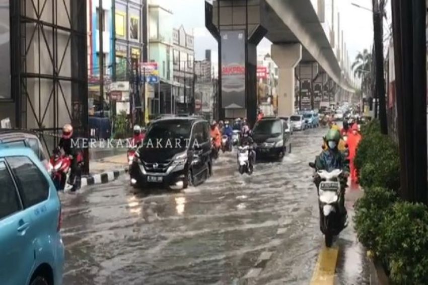 Hujan Guyur Jakarta, Ruas Jalan di Jaksel Tergenang