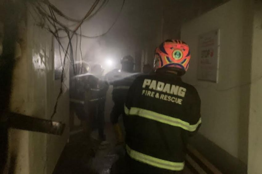 Kebakaran Hanguskan Gedung Akademik Politeknik Negeri Padang