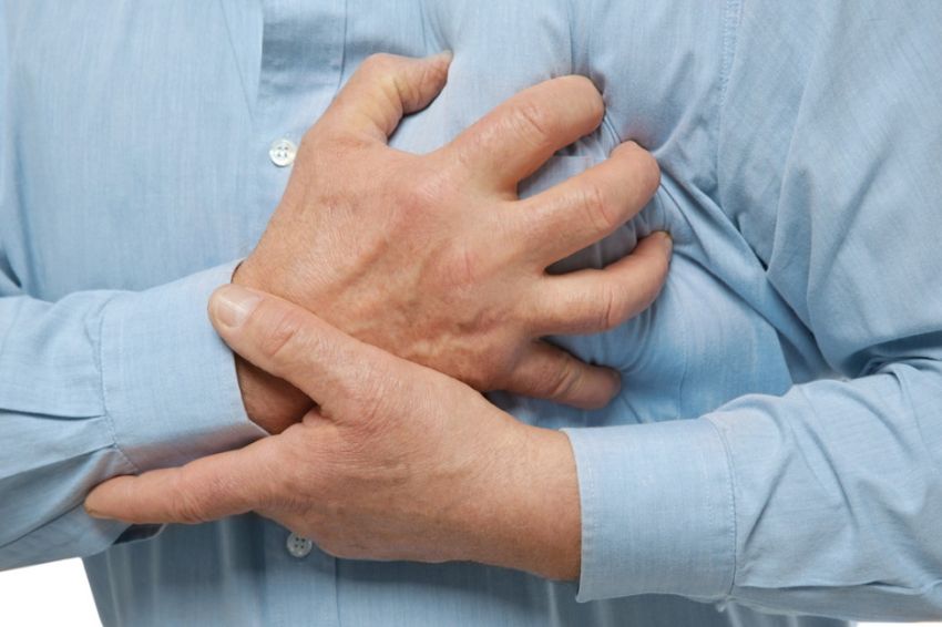 5 Mitos dan Fakta Pertolongan Pertama, Benarkah Orang yang Serangan Jantung Harus Dibaringkan?