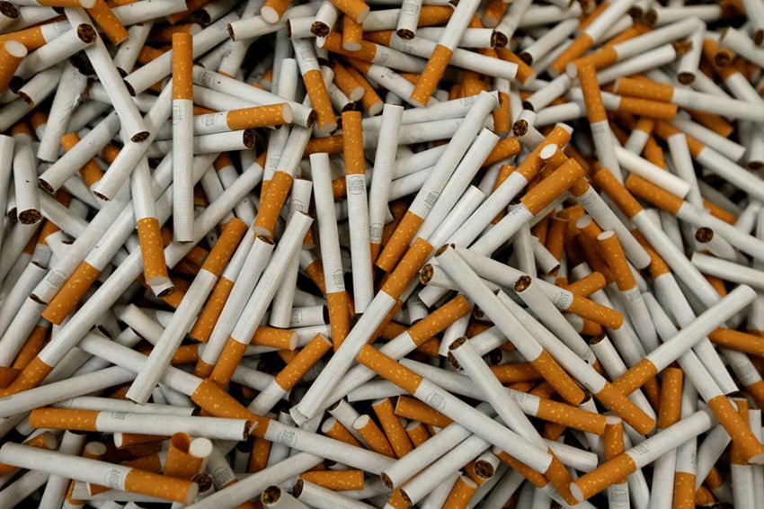 Pedagang Dilarang Jual Rokok Ketengan, Pengasong Menjerit