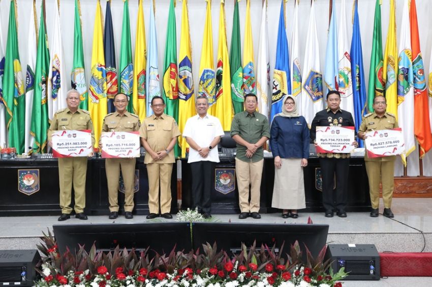 Kemendagri dan Kemenkeu Beri Penghargaan Insentif Fiskal kepada 50 Daerah