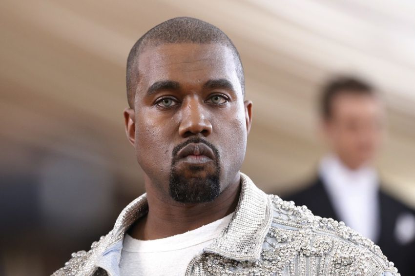 Kanye West Sindir Taylor Swift dan Travis Kelce di Album Baru