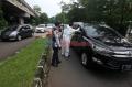 Petugas Gabungan Lakukan Pengawasan Pelaksanaan PSBB di Bekasi