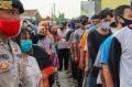 Ratusan Warga Jayanti Tangerang Antre Bantuan Sosial Tunai