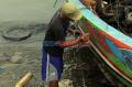 Derita Nelayan Tambak Lorok Semarang, Terdampak Covid-19 dan Gelombang Laut