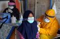 Imunisasi Massal Pelajar Sekolah Dasar di Surabaya Selama Pandemi Covid-19