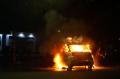 Demo Berakhir Ricuh, Mobil Ambulance Milik Partai Nasdem Makassar Dibakar
