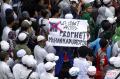 Padati Kawasan Sarinah, Massa Aksi Serukan Umat Islam Boikot Produk Perancis