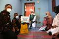 Menaker Ida Fauziyah Kunjungi Rumah Penerima BLT BSU di Sidoarjo Jawa Timur